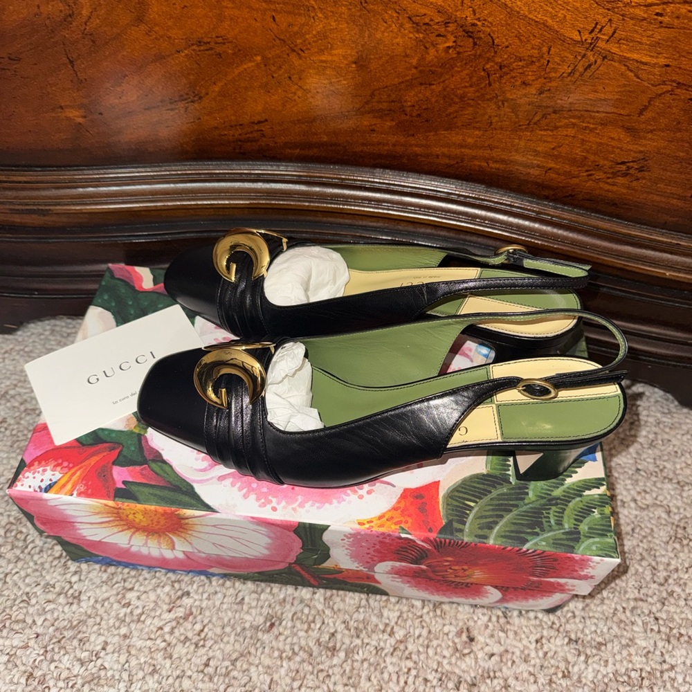 Gucci Black and Gold Heels with Green Insole